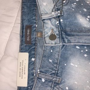 DL1961 karlie Jean shorts
